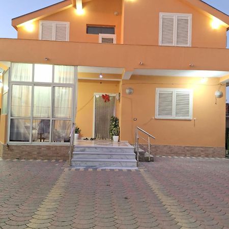 Hotel Sabi Maminas エクステリア 写真